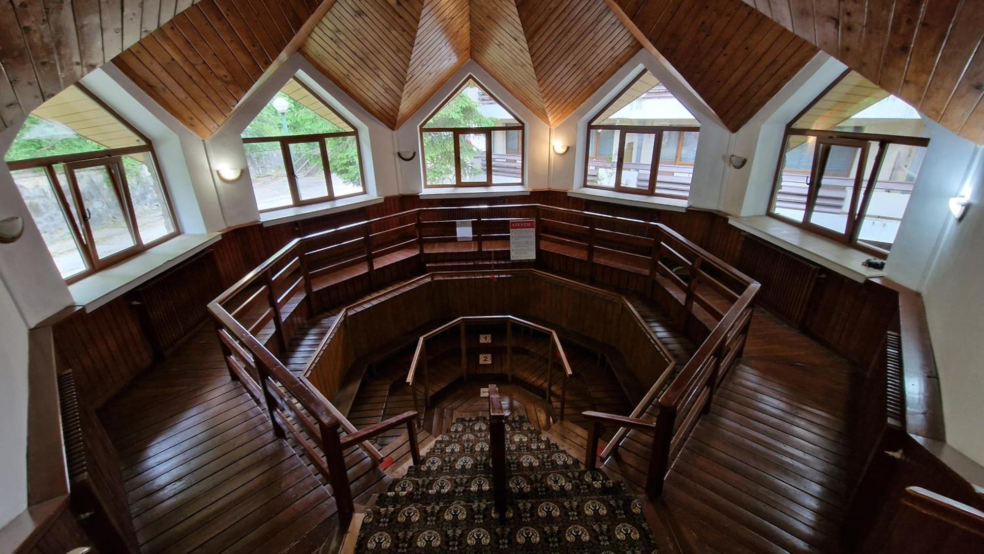 Hotel Bradul - Κοβάσνα Εξωτερικό φωτογραφία
